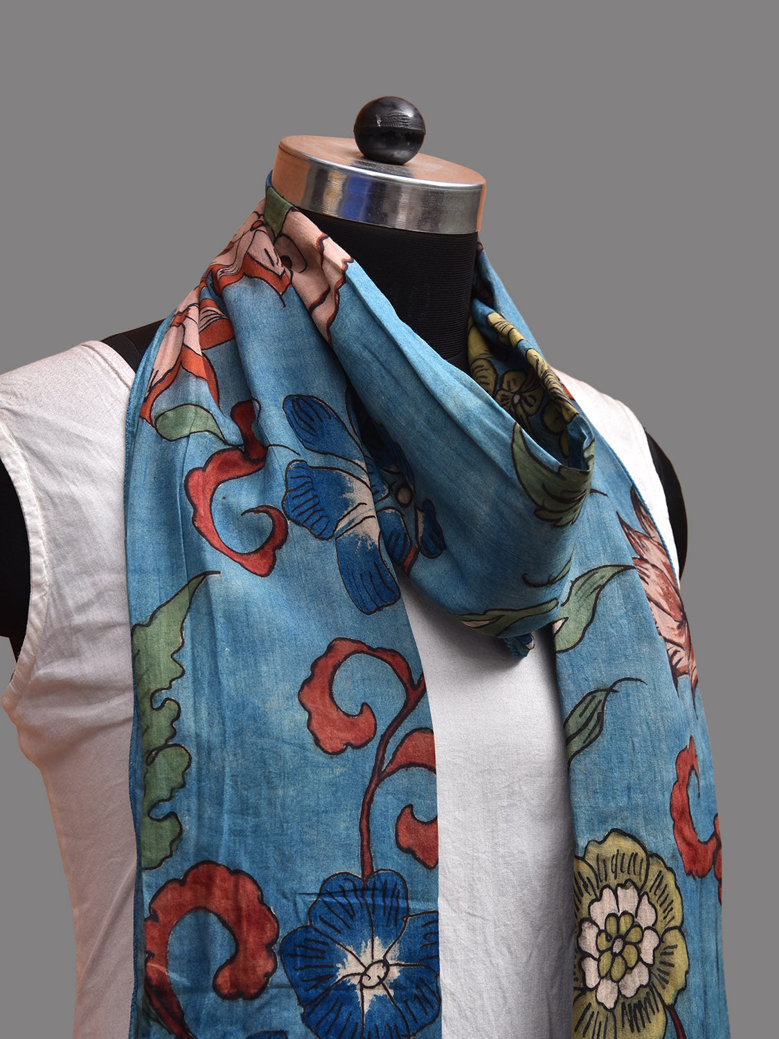 Blue Kalamkari Hand Painted Sico Stole with Floral Design ds3713