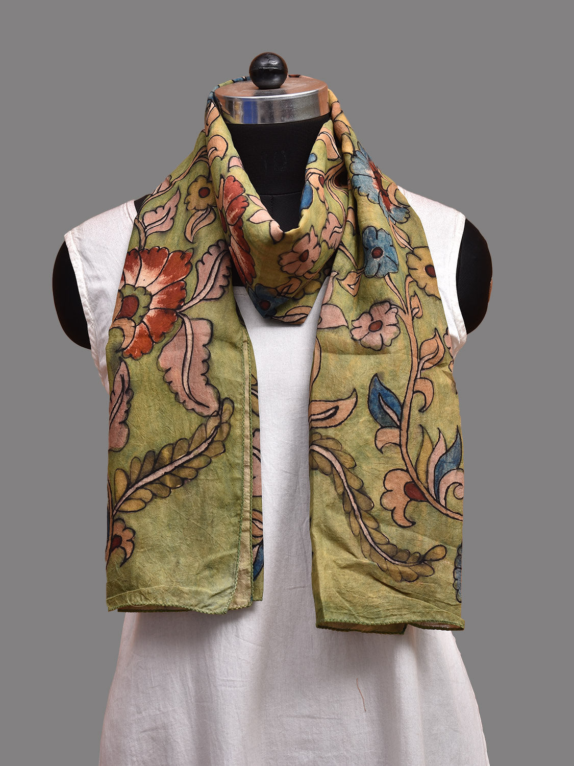 Light Green Kalamkari Hand Painted Sico Stole with Floral Design ds3714