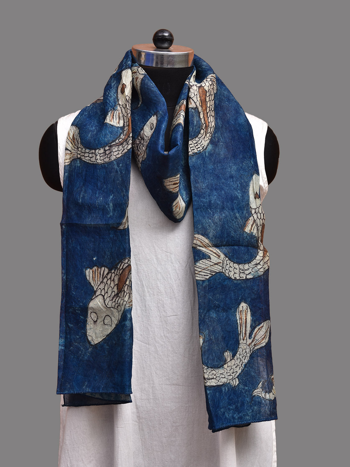 Blue Kalamkari Hand Painted Tussar Handloom Stole with Fishes Design ds3720