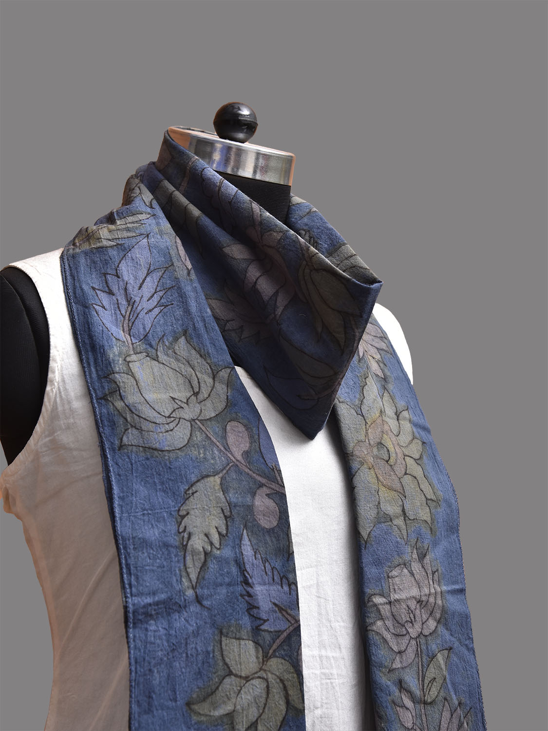 Blue Kalamkari Hand Painted Khadi Cotton Stole with Floral Design ds3774