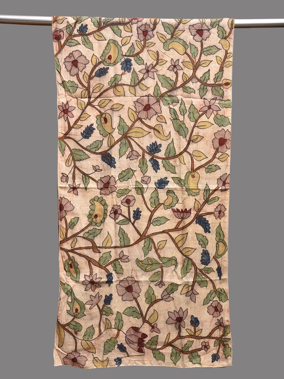 Cream Kalamkari Hand Painted Sico Stole with Floral Design ds3775