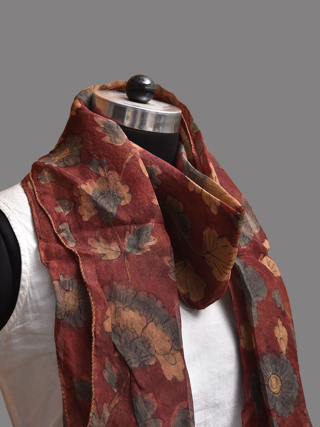 Red Kalamkari Hand Painted Organza Stole with Floral Design ds3777