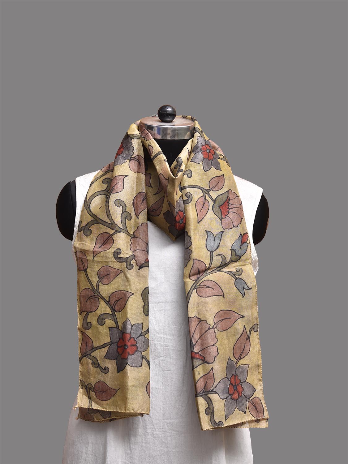 Light Yellow Kalamkari Hand Painted Tussar Stole with Floral Design ds3778