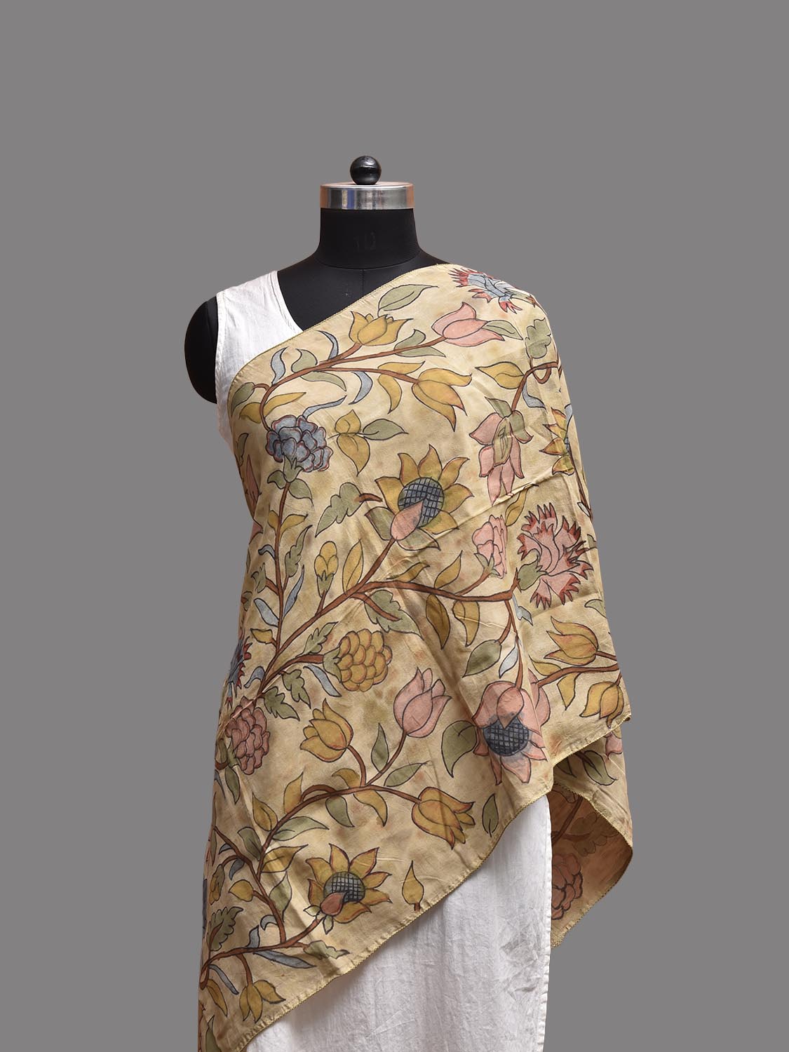 Cream Kalamkari Hand Painted Sico Stole with Floral Design ds3780