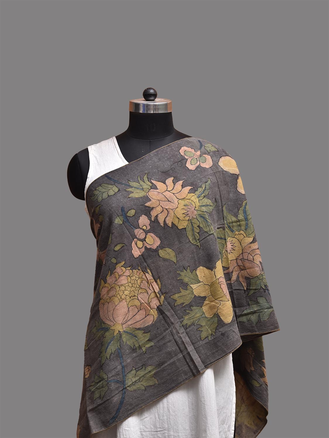 Grey Kalamkari Hand Painted Sico Stole with Floral Design ds3786