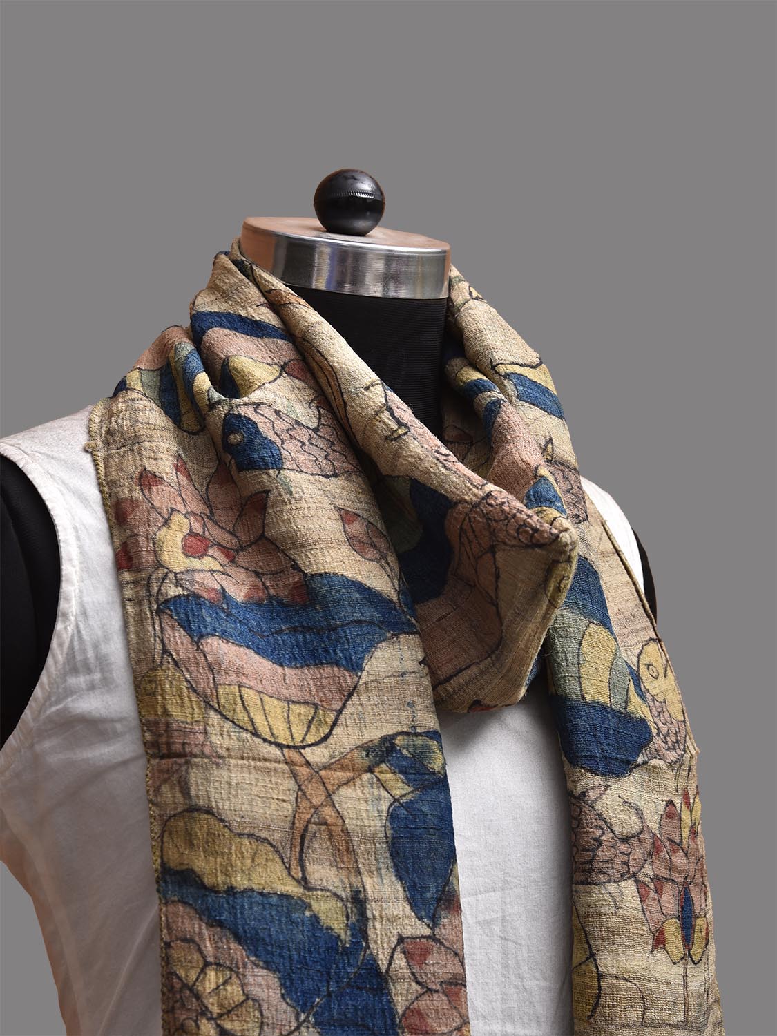 Cream Kalamkari Hand Painted Tussar Stole with Floral and Fishes Design ds3787