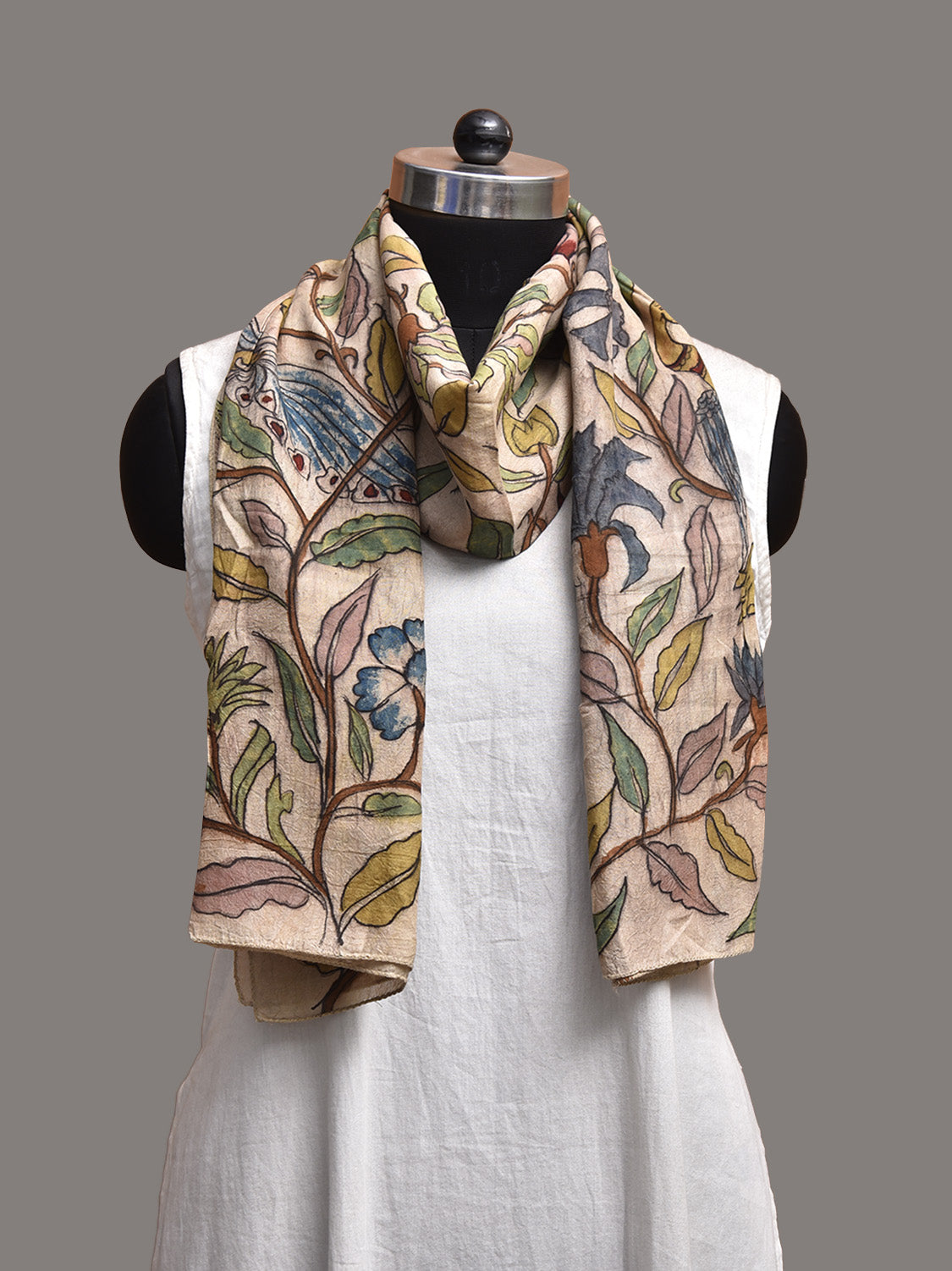 Cream Kalamkari Hand Painted Sico Stole with Floral and Peacocks Design ds3793
