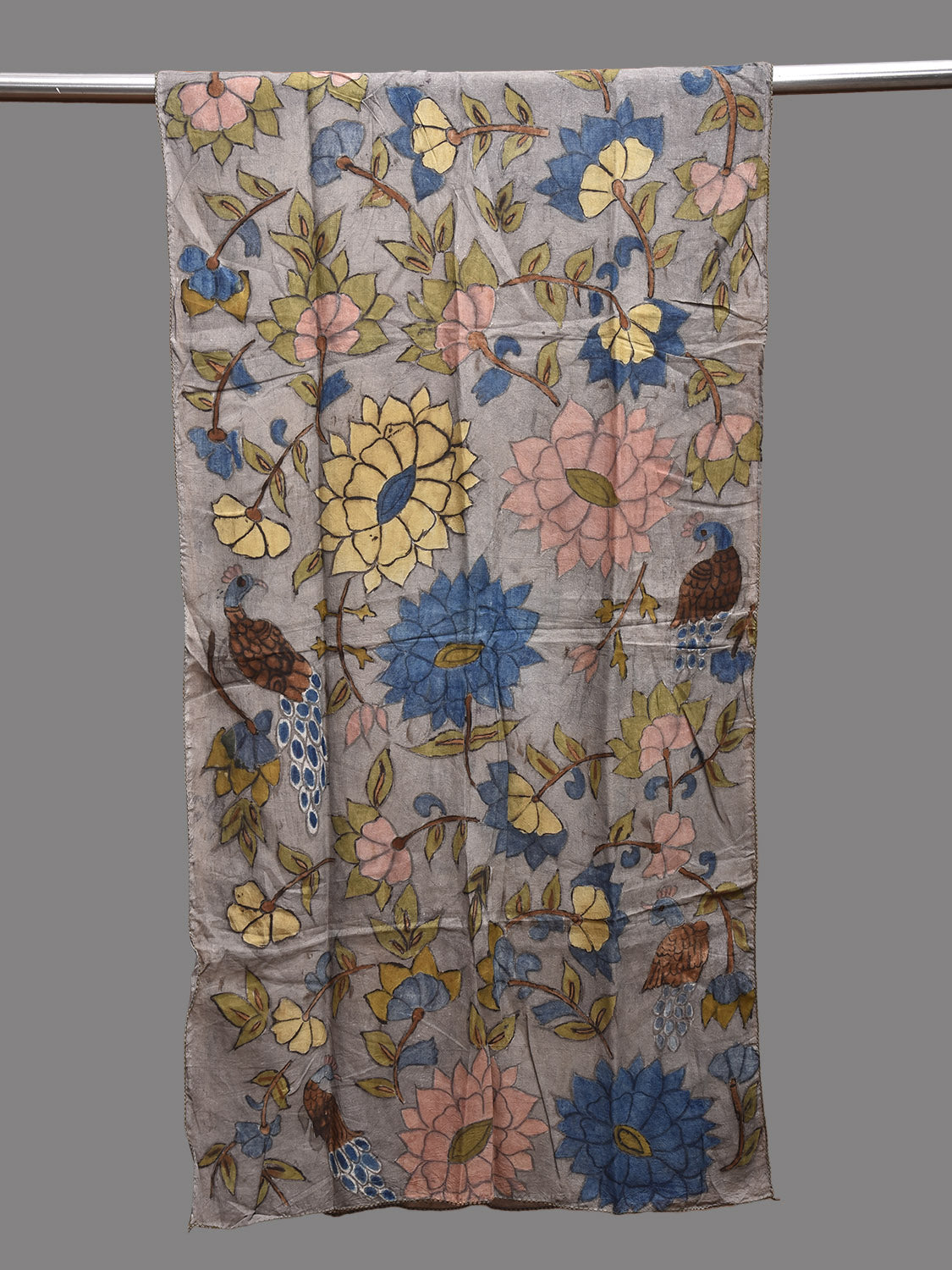 Light Grey Kalamkari Hand Painted Sico Stole with Floral Design ds3803