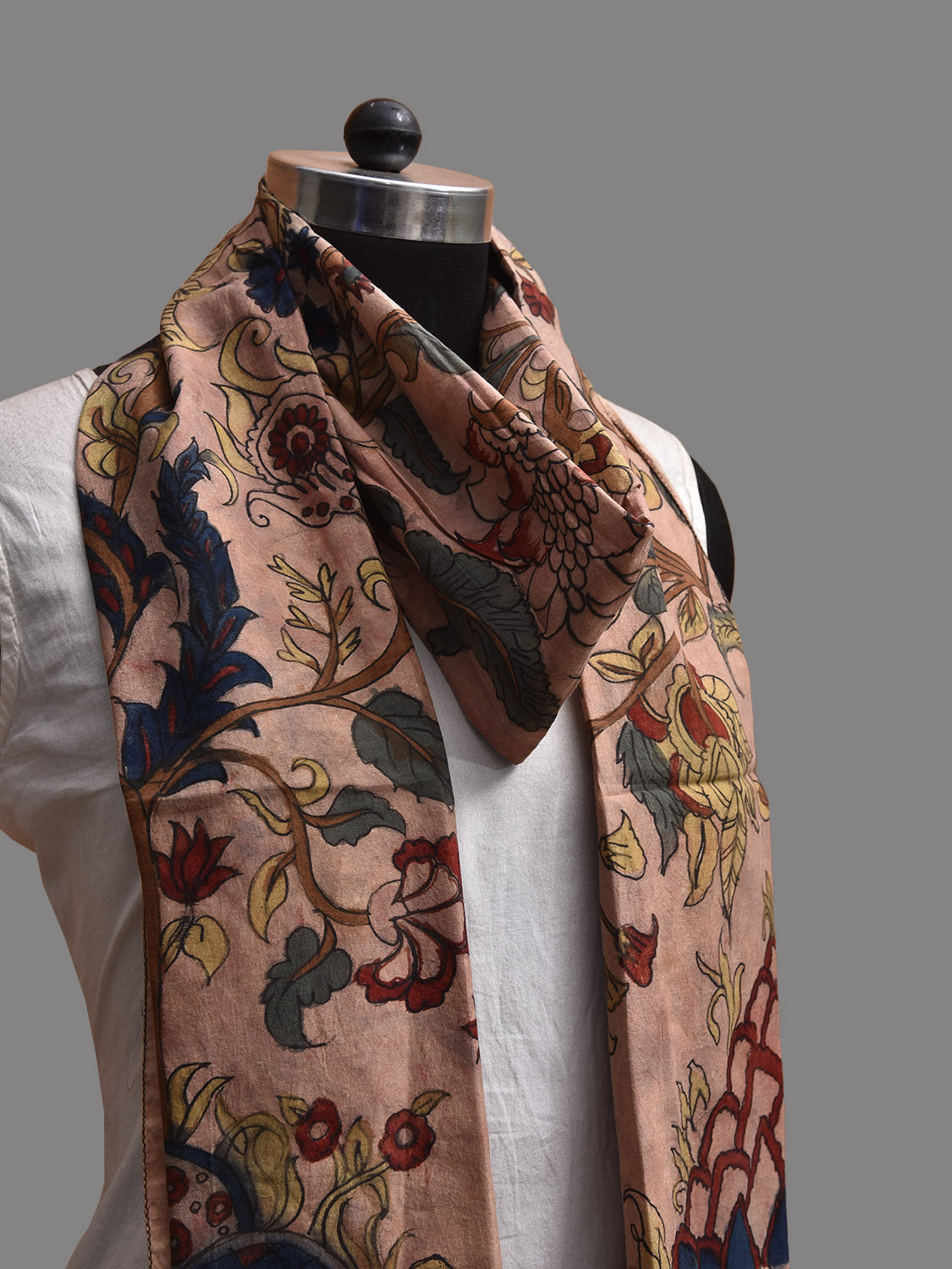 Light Peach Kalamkari Hand Painted Sico Stole with Tree of Life Design ds3805