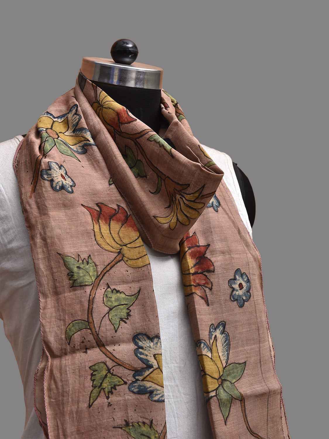 Peach Kalamkari Hand Painted Sico Stole with Lotus Flowers Design ds3807