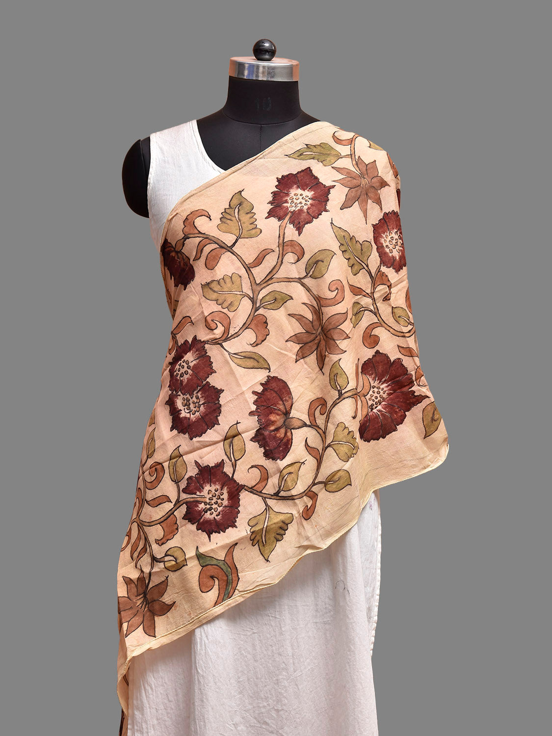 Cream Kalamkari Hand Painted Sico Stole with Floral Design ds3829
