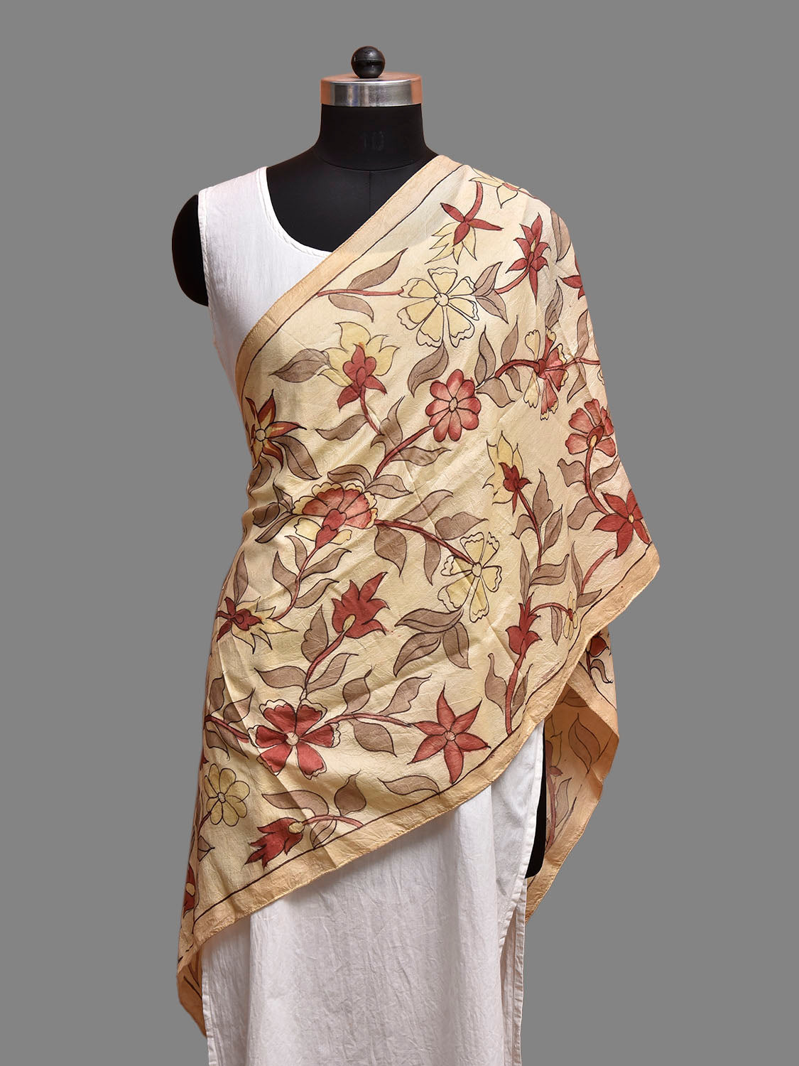 Cream Kalamkari Hand Painted Sico Stole with Floral Design ds3883