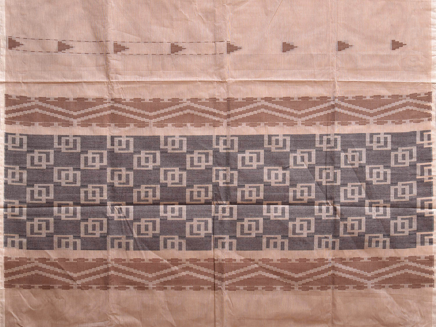 Fawn Venkatagiri Cotton Saree with Arrow Head Buta and Pallu Design v0144