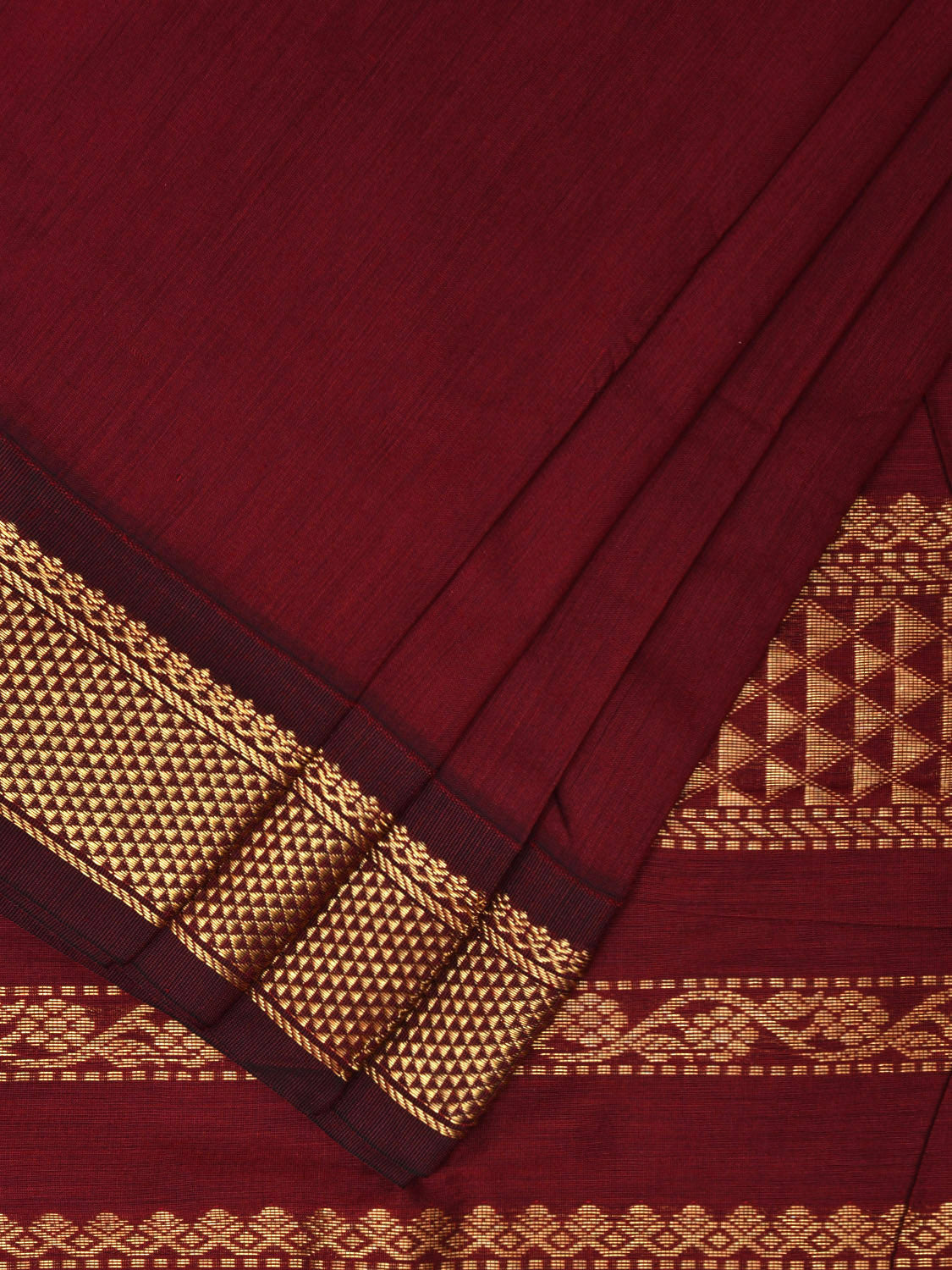 Maroon Gadwal Cotton Saree with Body Buta and Pallu Design g0407