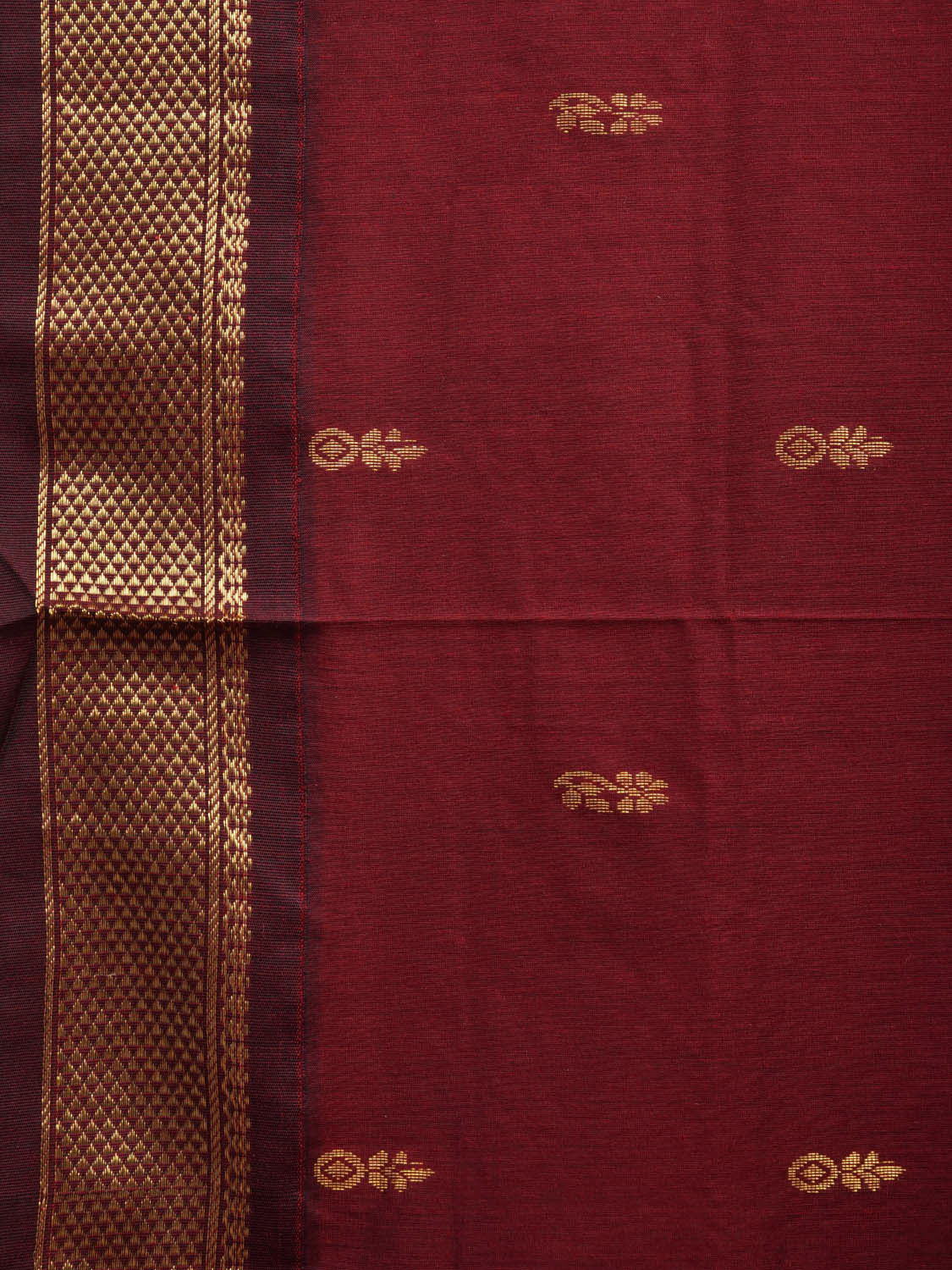 Maroon Gadwal Cotton Saree with Body Buta and Pallu Design g0407
