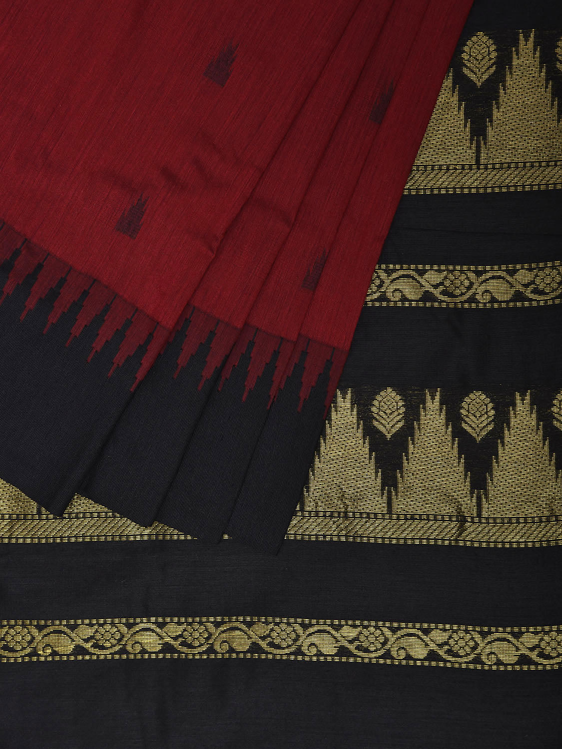 Red and Black Gadwal Cotton Viscose Saree with Temple Border Design g0477