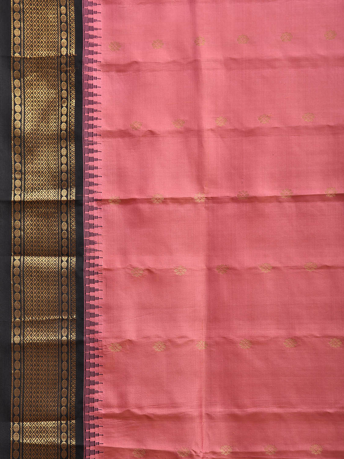 Peach and Black Gadwal Silk Saree with Border and Mango Pallu Design g0483