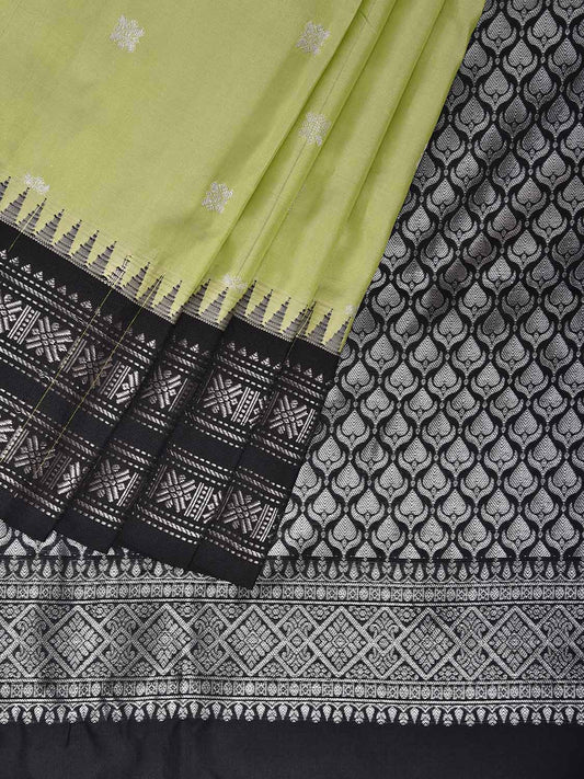 Light Green and Black Gadwal Silk Saree with Border and Pallu Design g0487