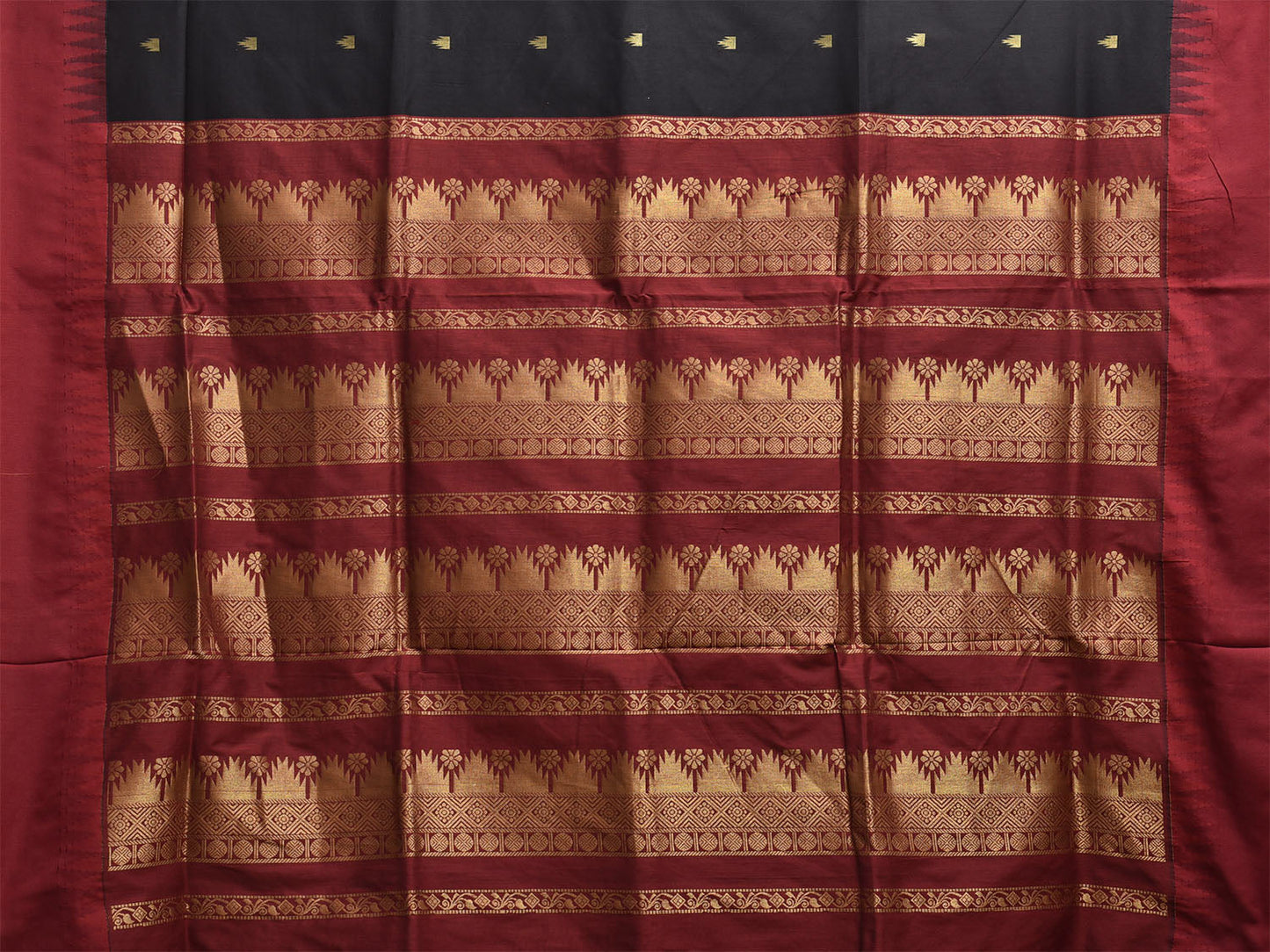 Black and Maroon Gadwal Cotton Viscose Saree with Pallu and Temple Border Design No Blouse g0508