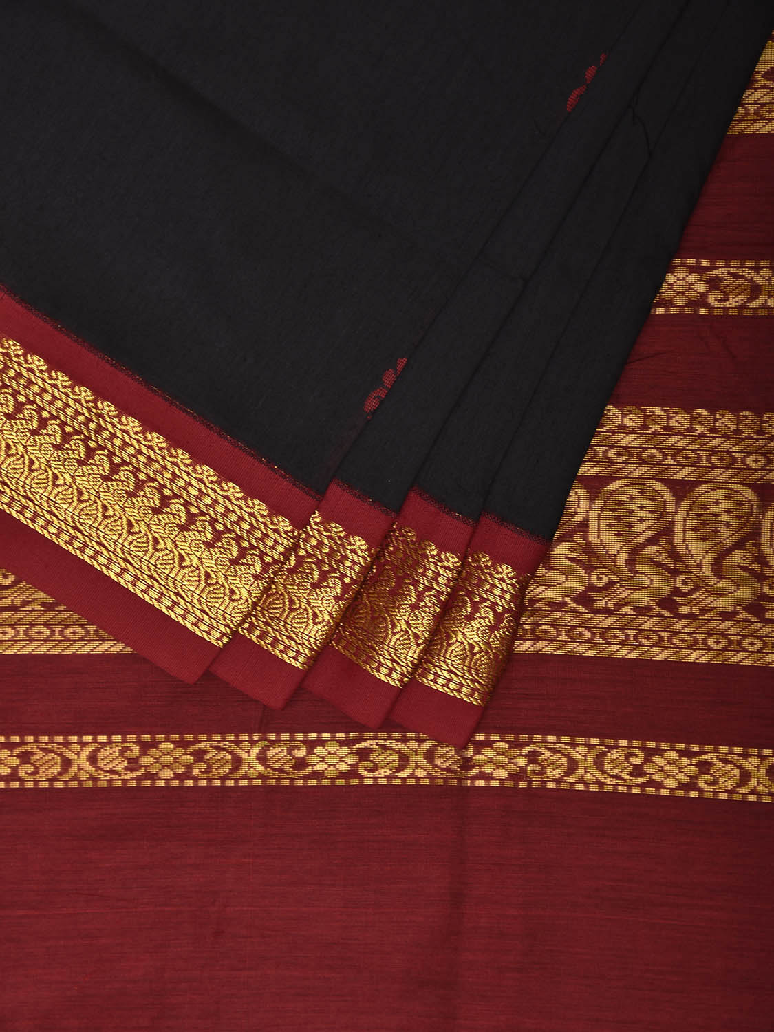 Black and Maroon Gadwal Cotton Viscose Saree with Border and Pallu Design g0544