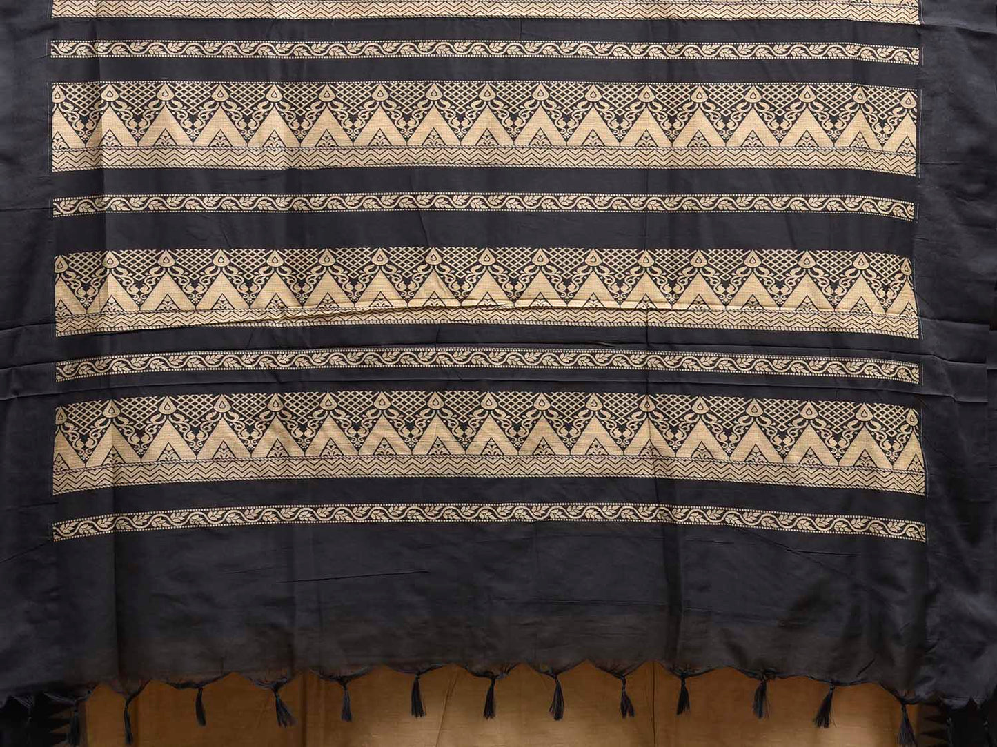 Cream and Black Gadwal Cotton Viscose Saree with Temple Border and Pallu Design g0578