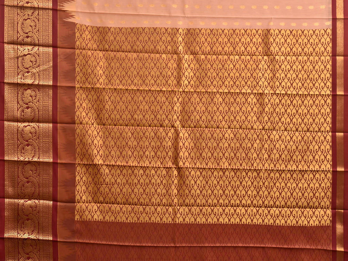 Light Peach and Rust Gadwal Cotton Viscose Saree with Border and Pallu Design g0592