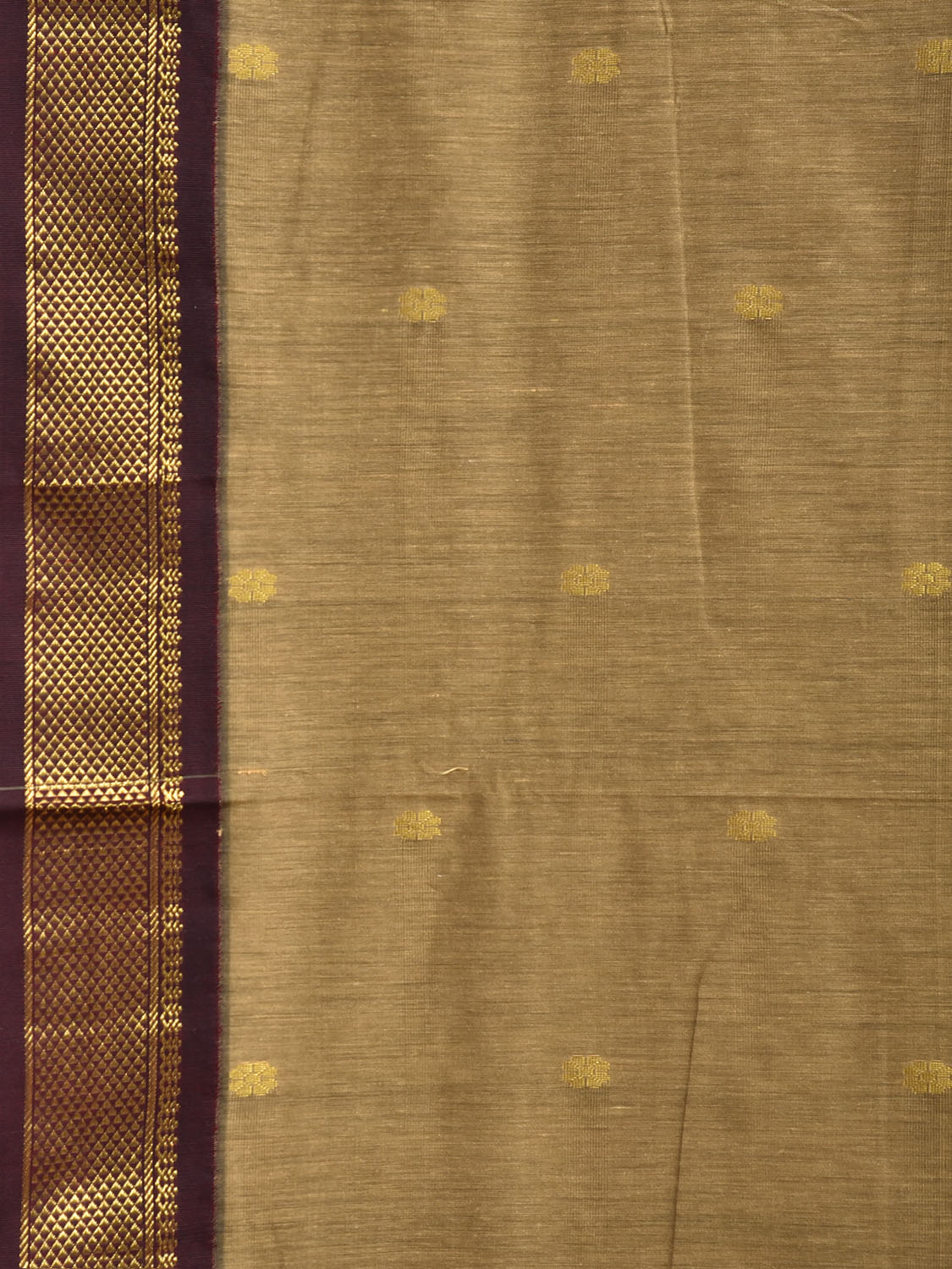 Cream and Maroon Gadwal Cotton Viscose Saree with Pallu Design g0635
