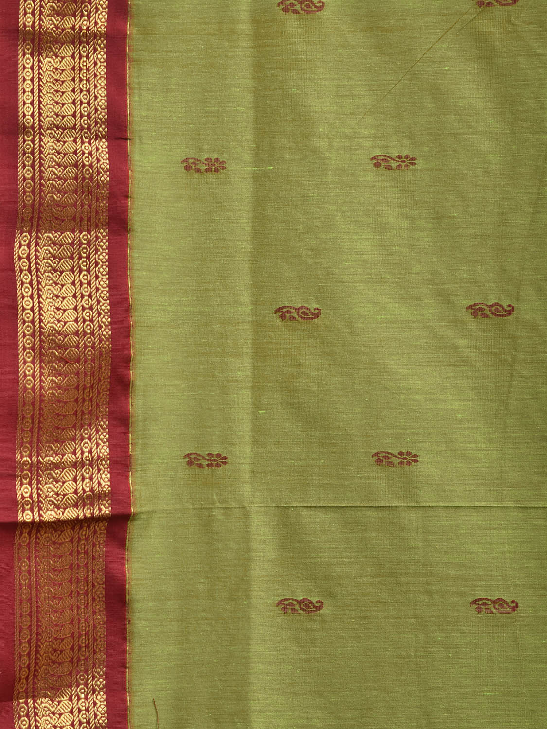 Green and Dark Red Gadwal Cotton Viscose Saree with Pallu Design g0636