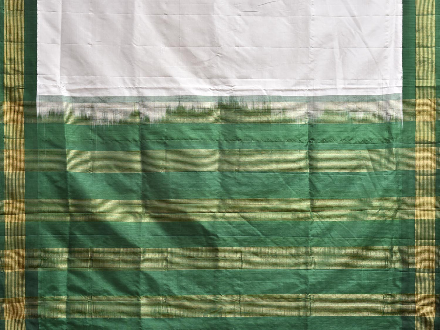 White and Green Gadwal Silk Handloom Plain Saree with Strips Pallu Design g0645