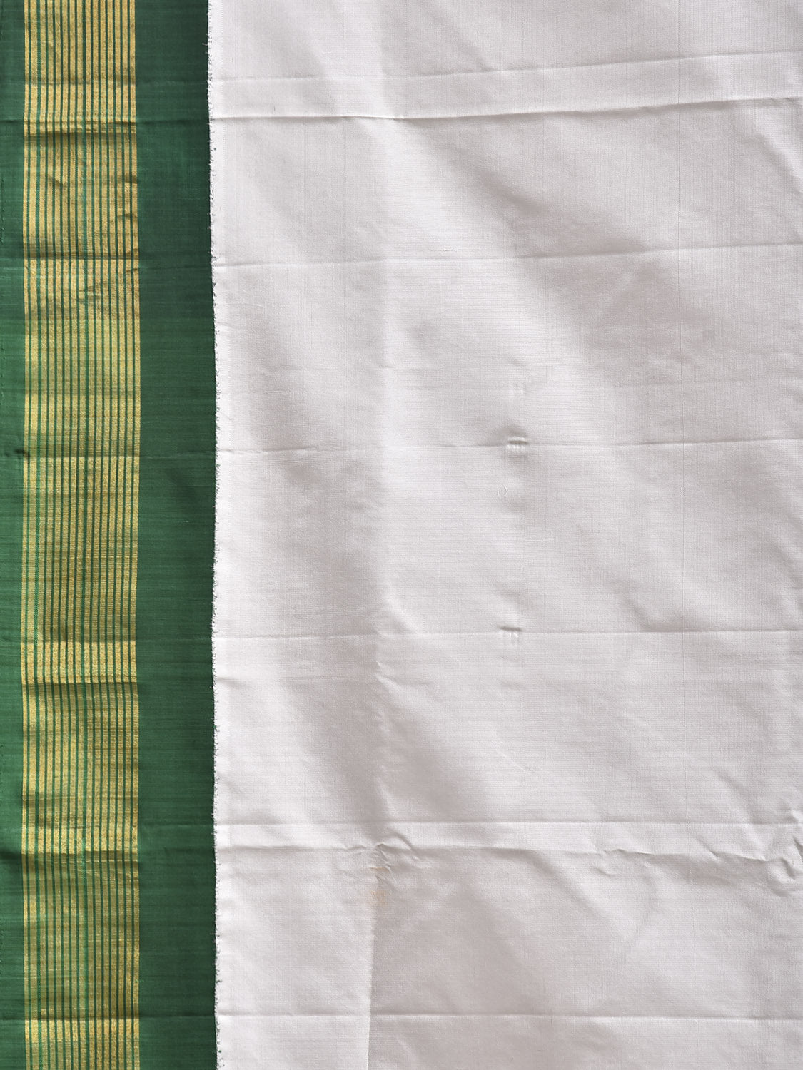 White and Green Gadwal Silk Handloom Plain Saree with Strips Pallu Design g0645