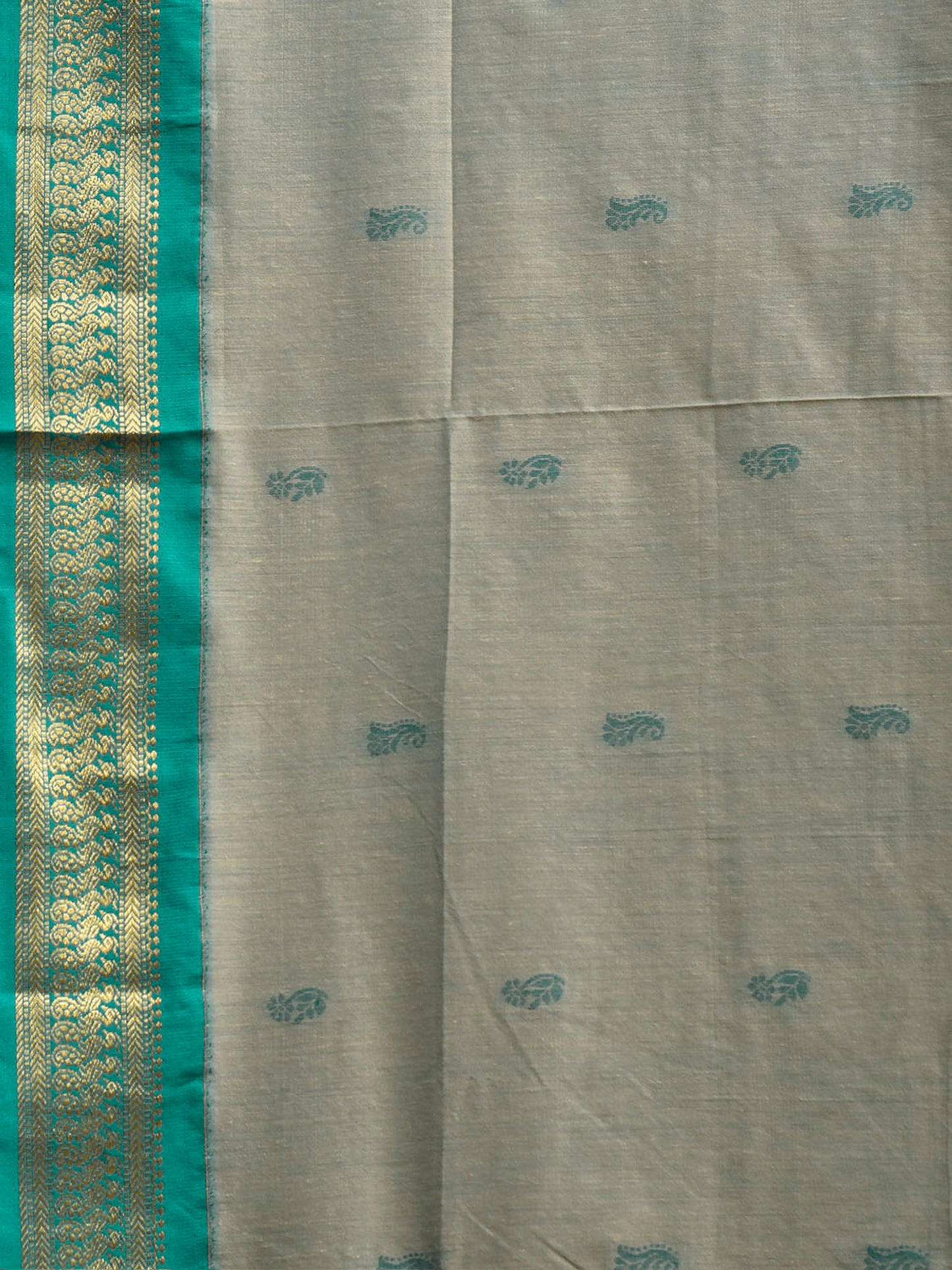 Light Grey and Turquoise Gadwal Cotton Viscose Saree with Pallu Design g0649