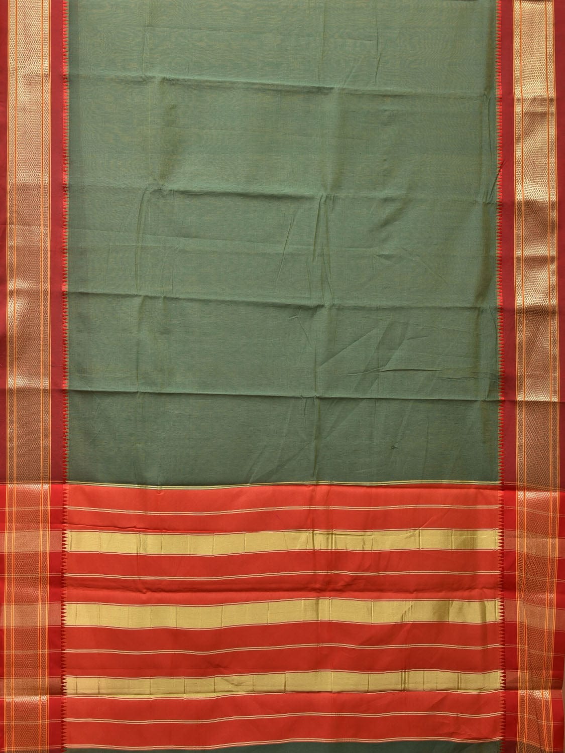 Green and Red Bamboo Cotton Plain Saree with Zari Border Design bc0108