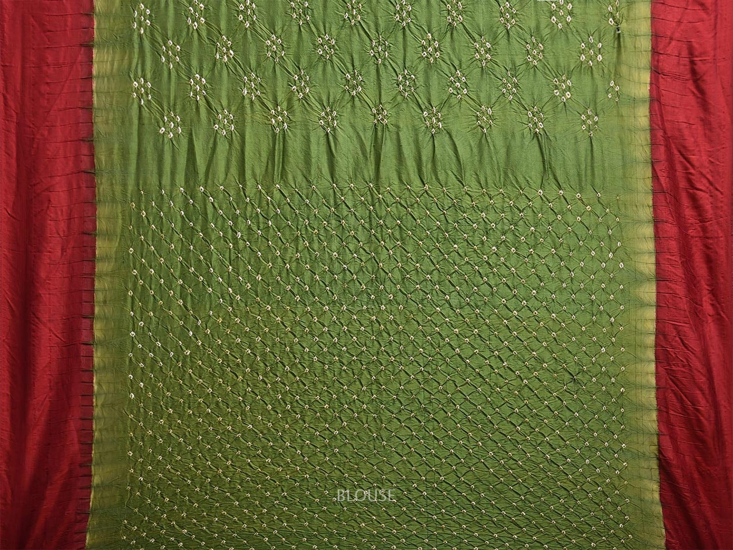 Green and Red Bandhani Gadwal Silk Handloom Saree with Disgonal and Strips Pallu Design bn0506