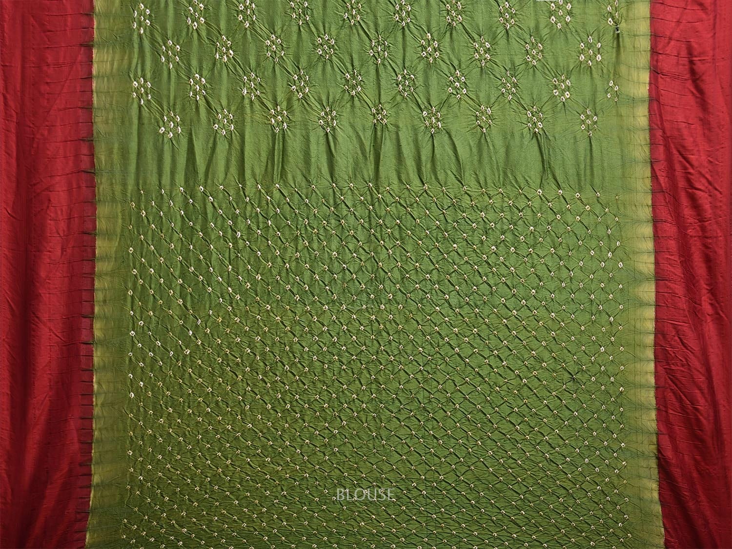 Green and Red Bandhani Gadwal Silk Handloom Saree with Disgonal and Strips Pallu Design bn0506
