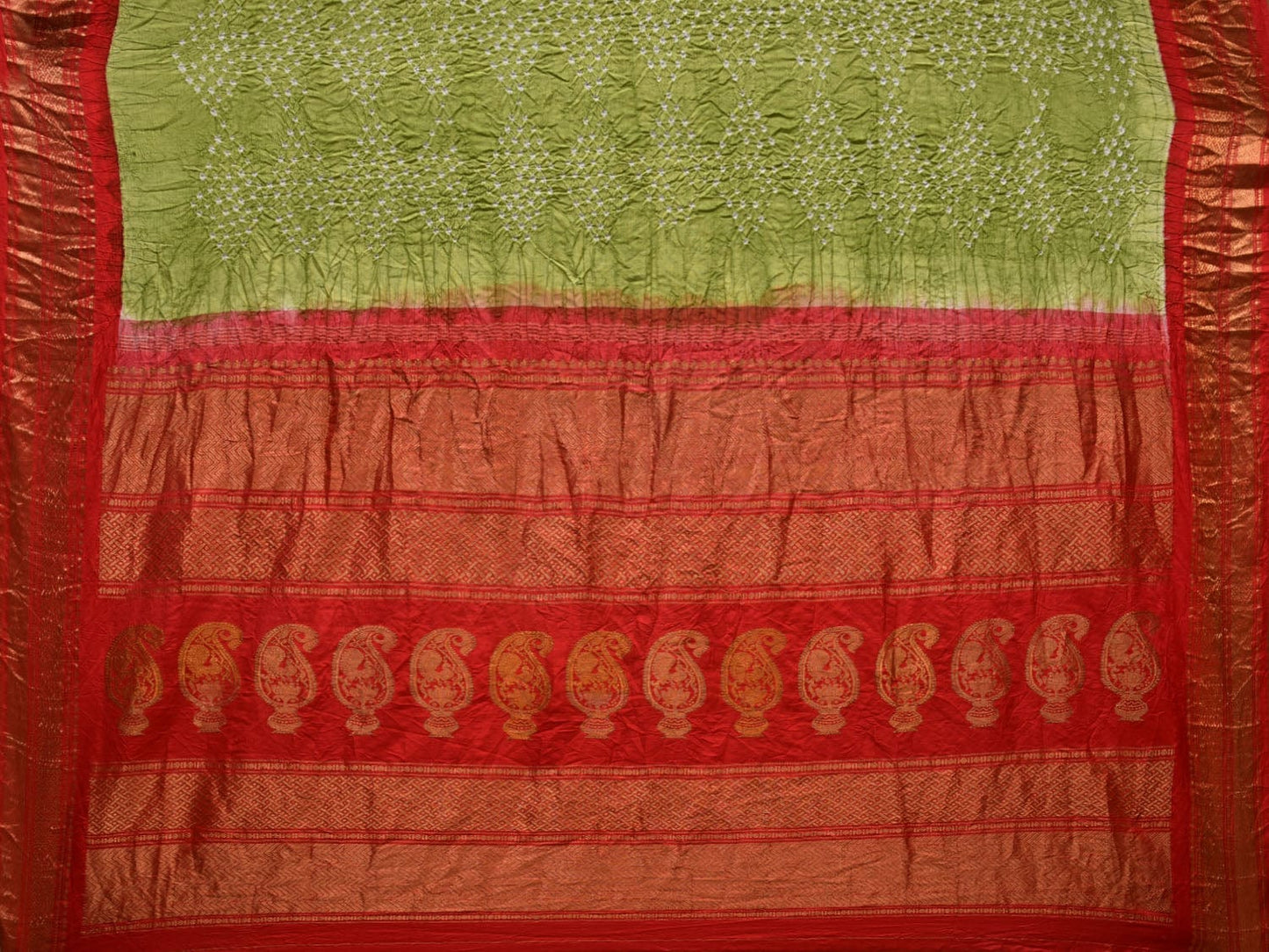 Green and Red Bandhani Gadwal Silk Handloom Saree with Mango Pallu Design bn0374