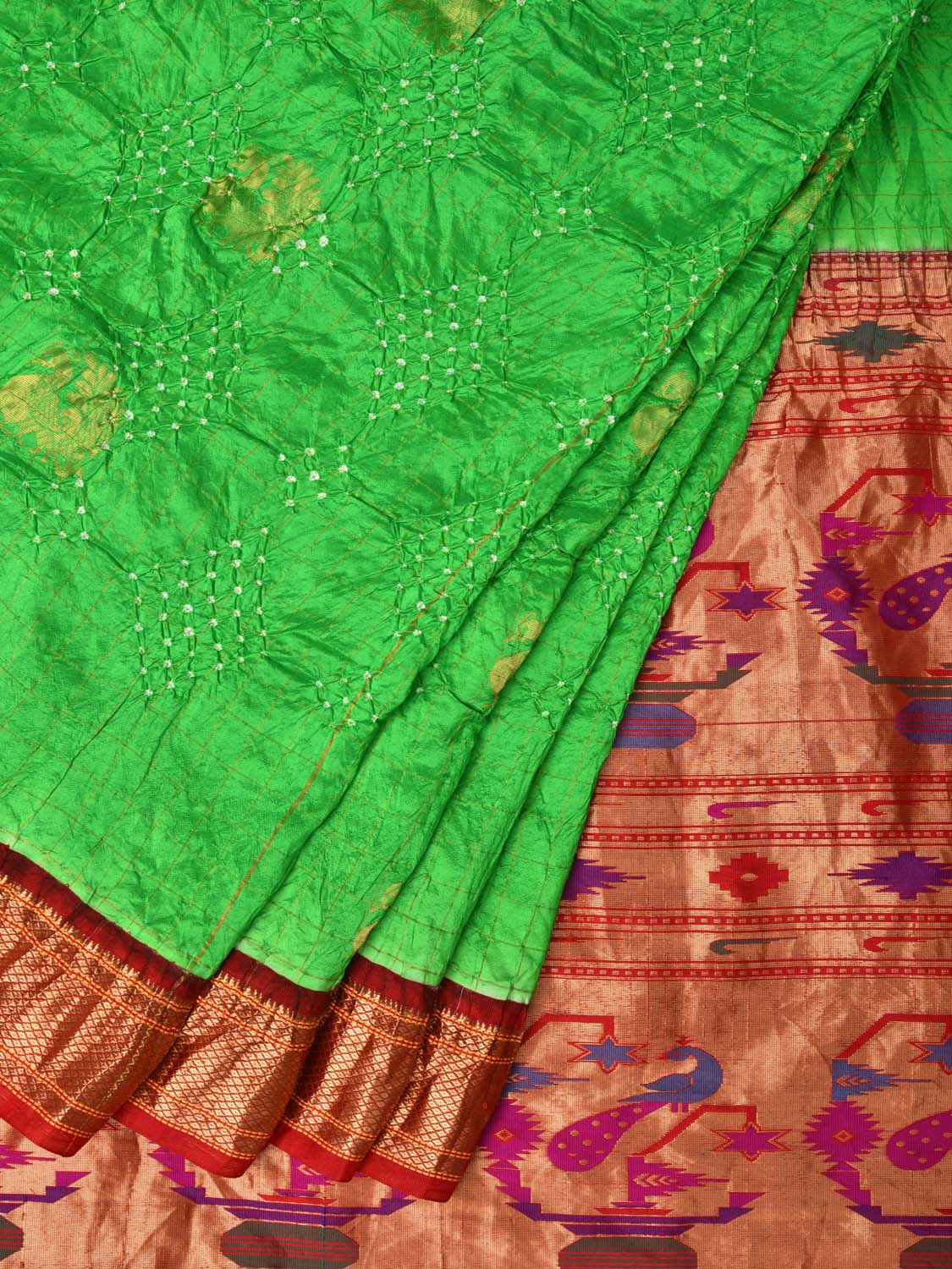 Green and Red Bandhani Paithani Silk Handloom Saree with Buta and Checks Design bn0188