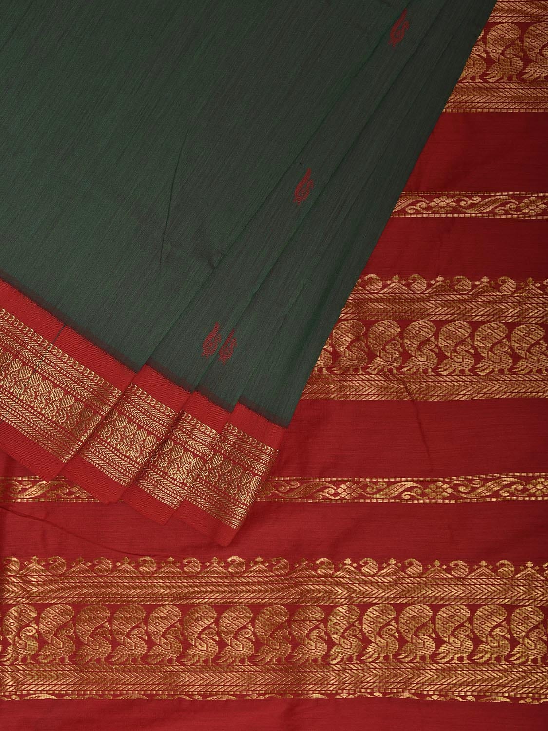 Green and Red Gadwal Cotton Viscose Saree with Border and Pallu Design g0475