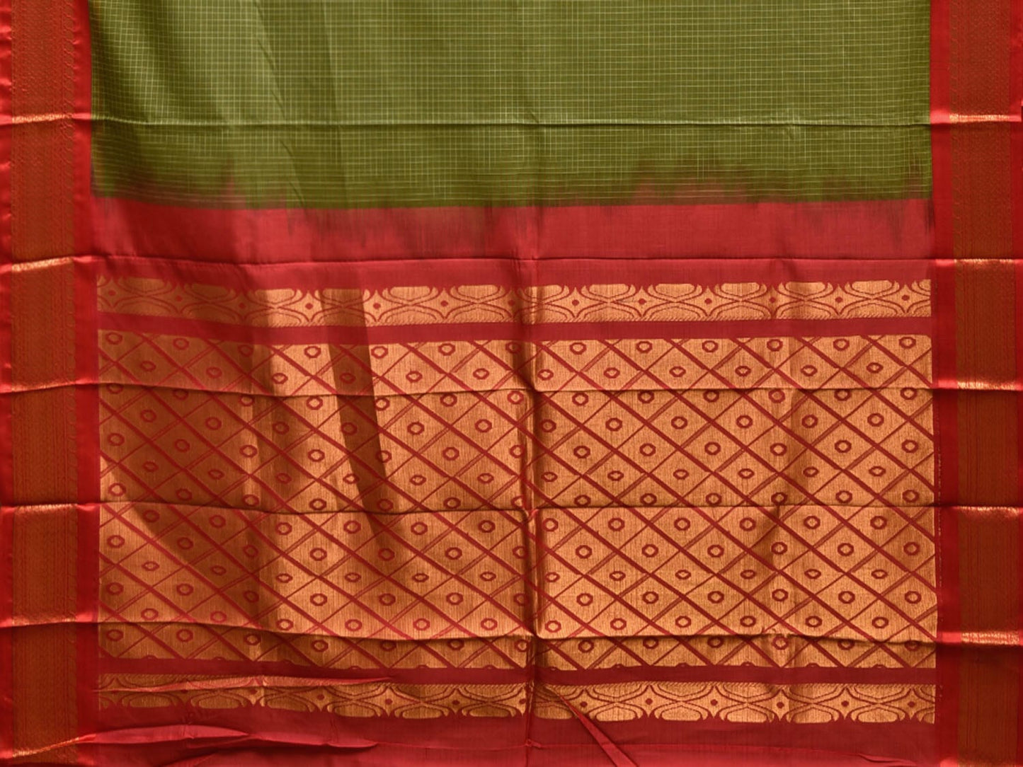 Green and Red Gadwal Cotton Viscose Saree with Checks and Pallu Design No Blouse g0470