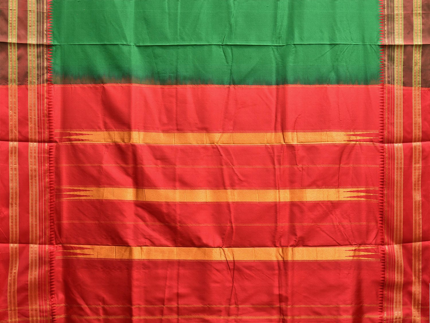 Green and Red Narayanpet Silk Handloom Plain Saree with Contrast Pallu Design No Blouse np1059