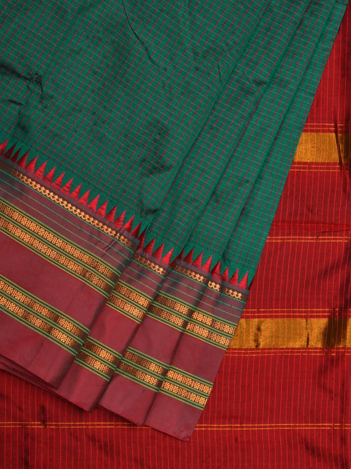 Green and Red Narayanpet Silk Handloom Plain Saree with Traditional Border Design No Blouse np0584