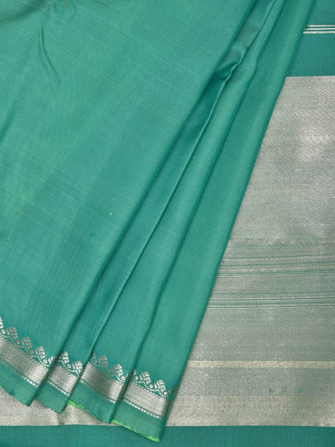 Green and Teal Kanchipuram Silk Handloom Plain Saree with Small Border Design k0509