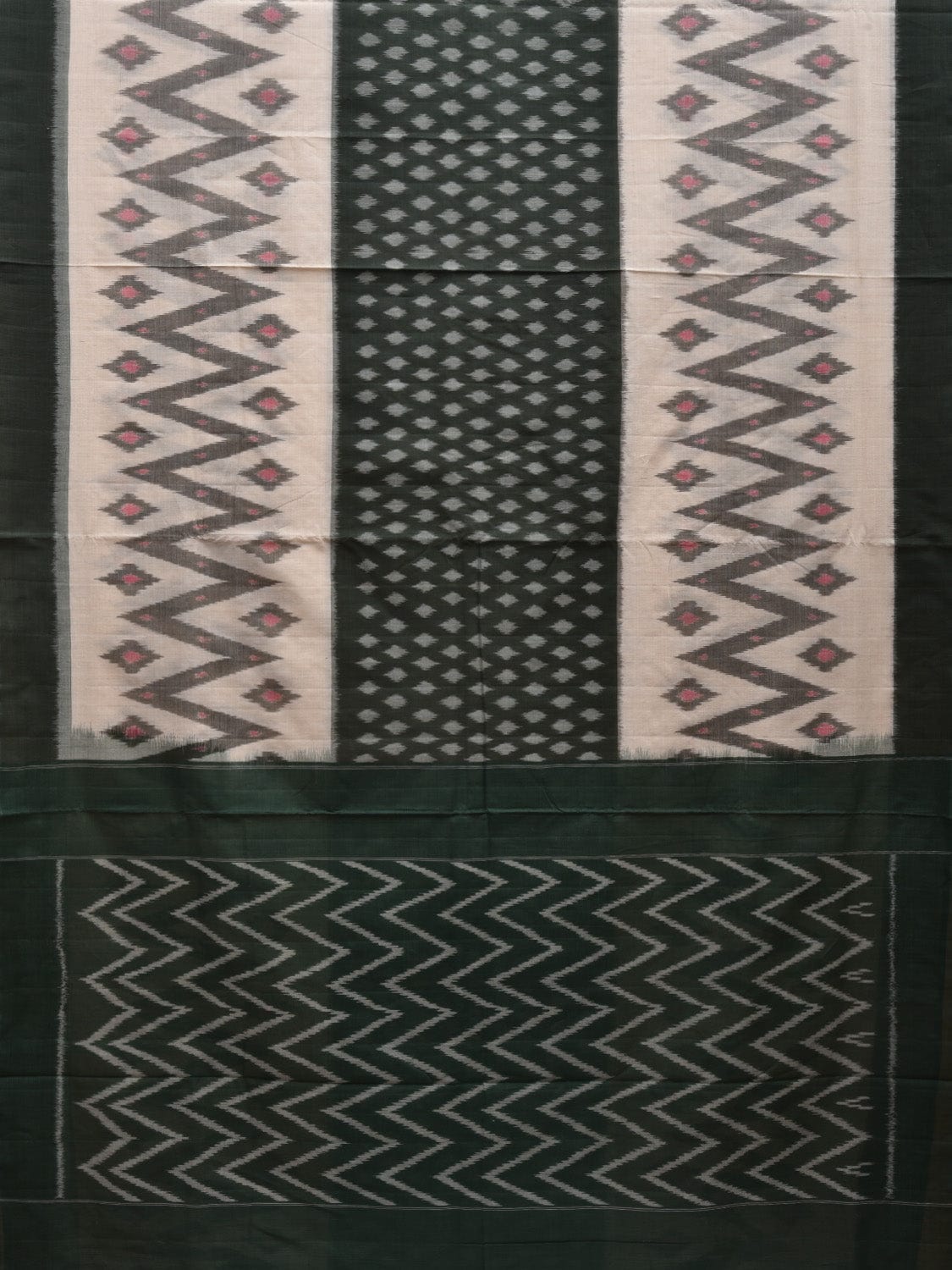 Green and White Pochampally Ikat Cotton Handloom Saree with Zig-Zag Design i0649