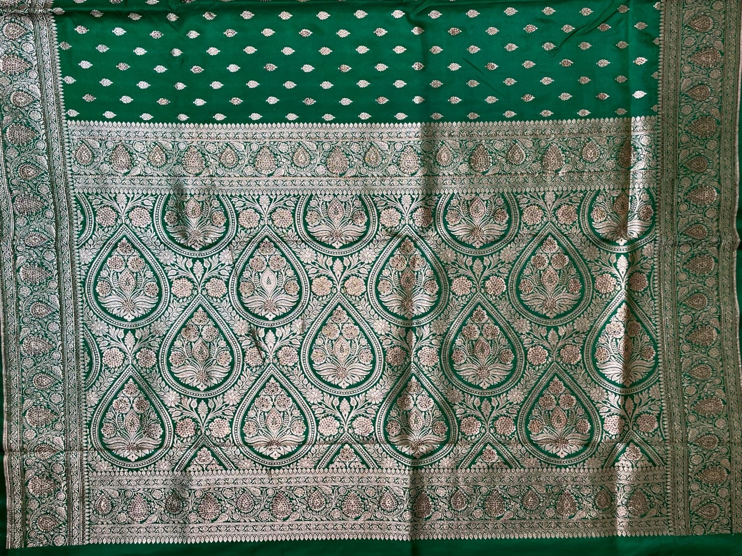 Green Banaras Katan Silk Saree with Body Butti and Stone Work Design b0383ds