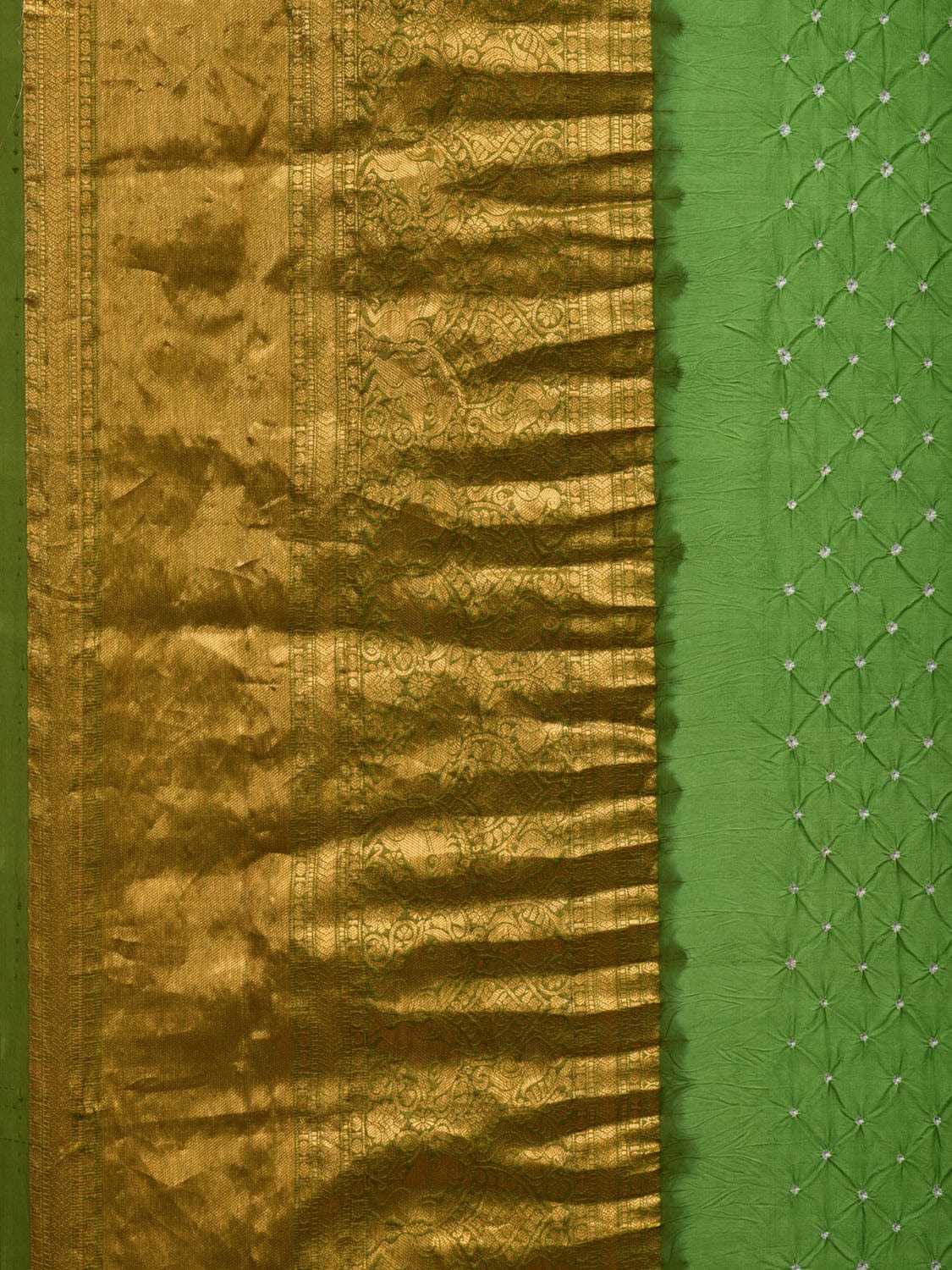 Green Bandhani Kanchipuram Silk Handloom Saree with Kalamkari Hand Painted Pallu and Blouse Design bn0438