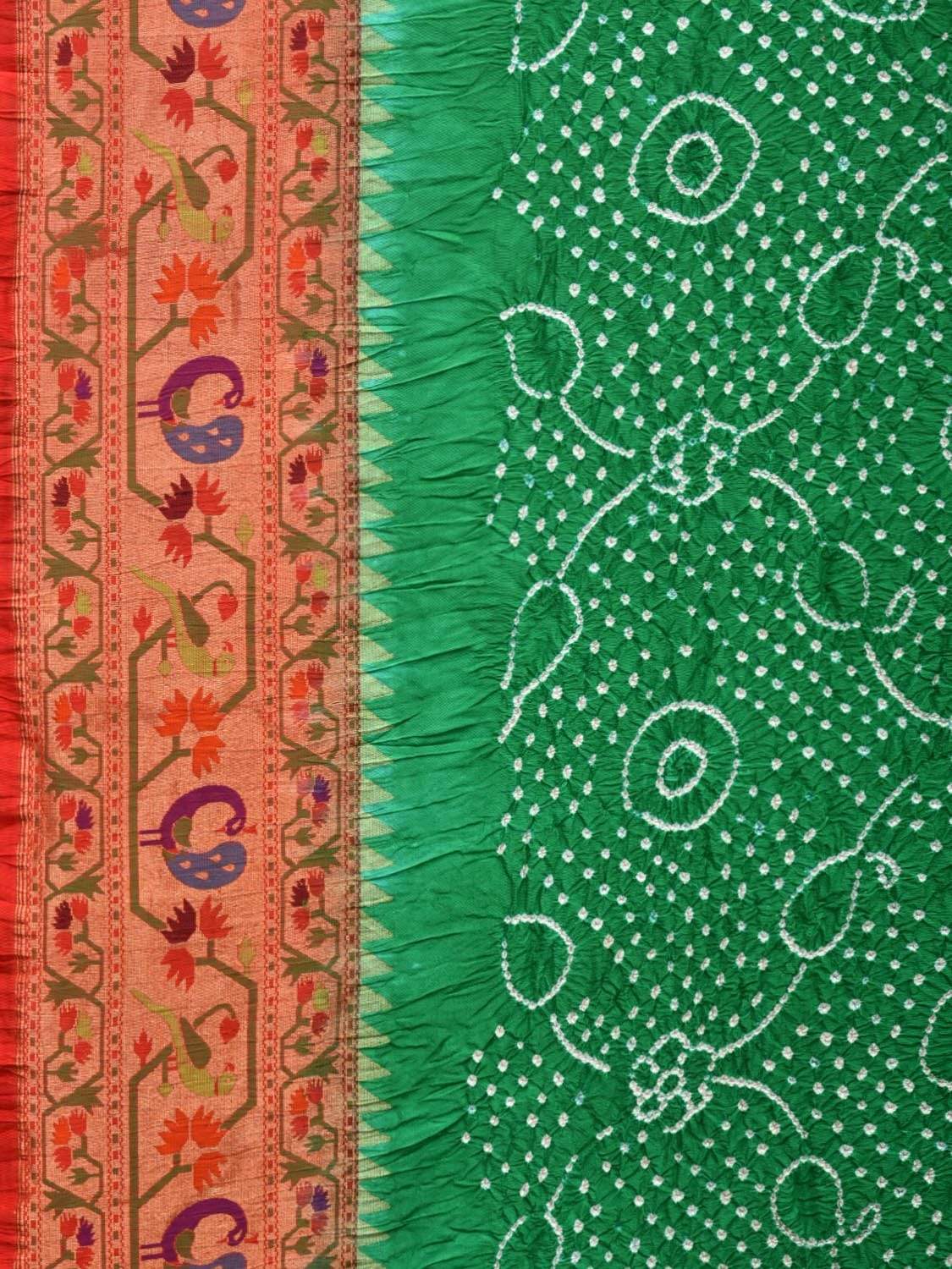 Green Bandhani Paithani Silk Handloom Saree with Peacock Border Design bn0212