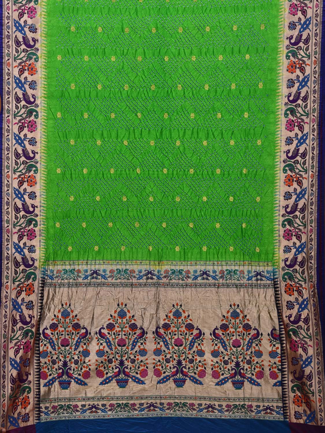 Green Bandhani Paithani Silk Handloom Saree with Peacocks Border Design bn0341