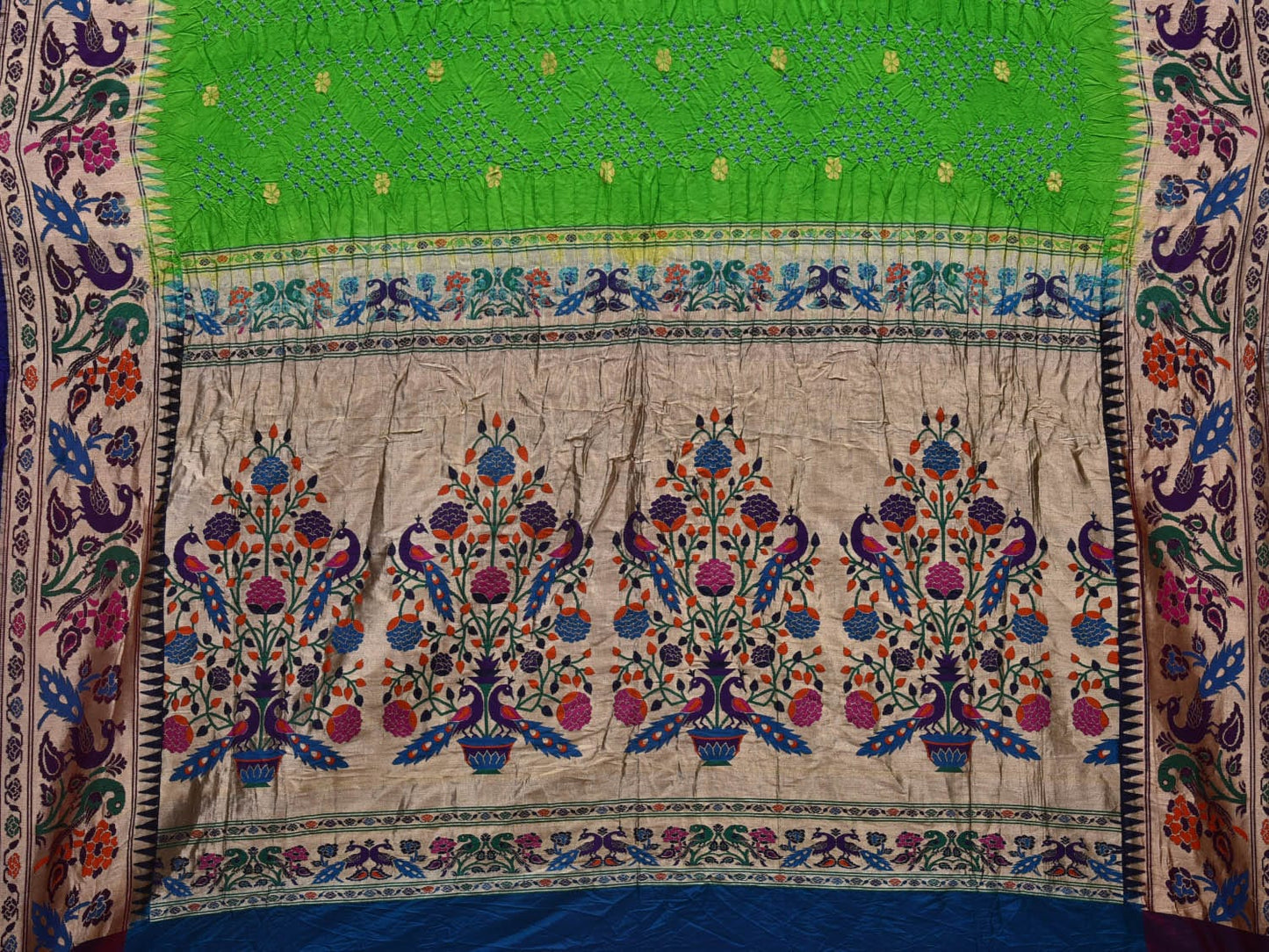 Green Bandhani Paithani Silk Handloom Saree with Peacocks Border Design bn0341