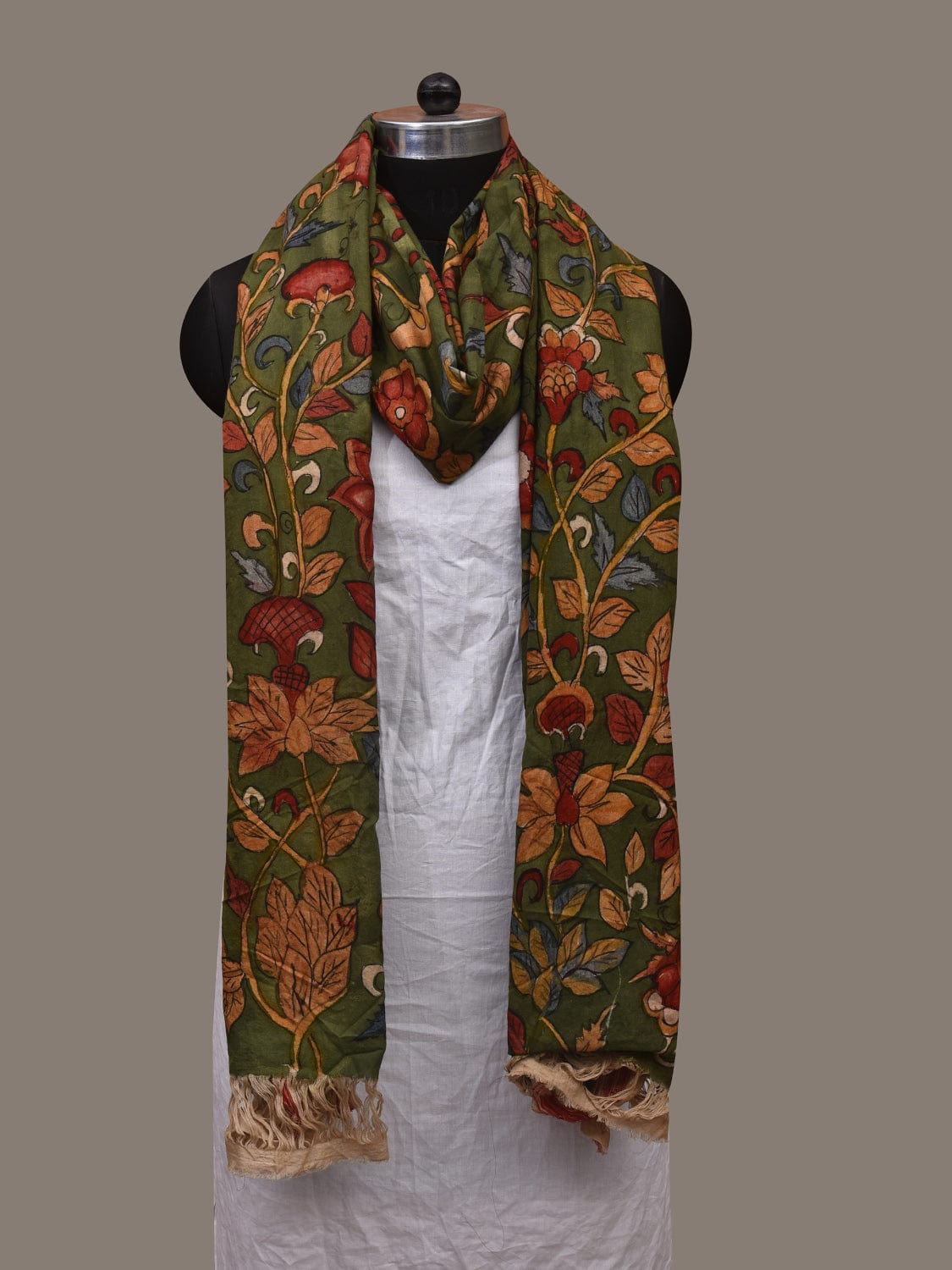 Green Kalamkari Hand Painted Cotton Handloom Dupatta with Doby Border and Floral Design ds3090