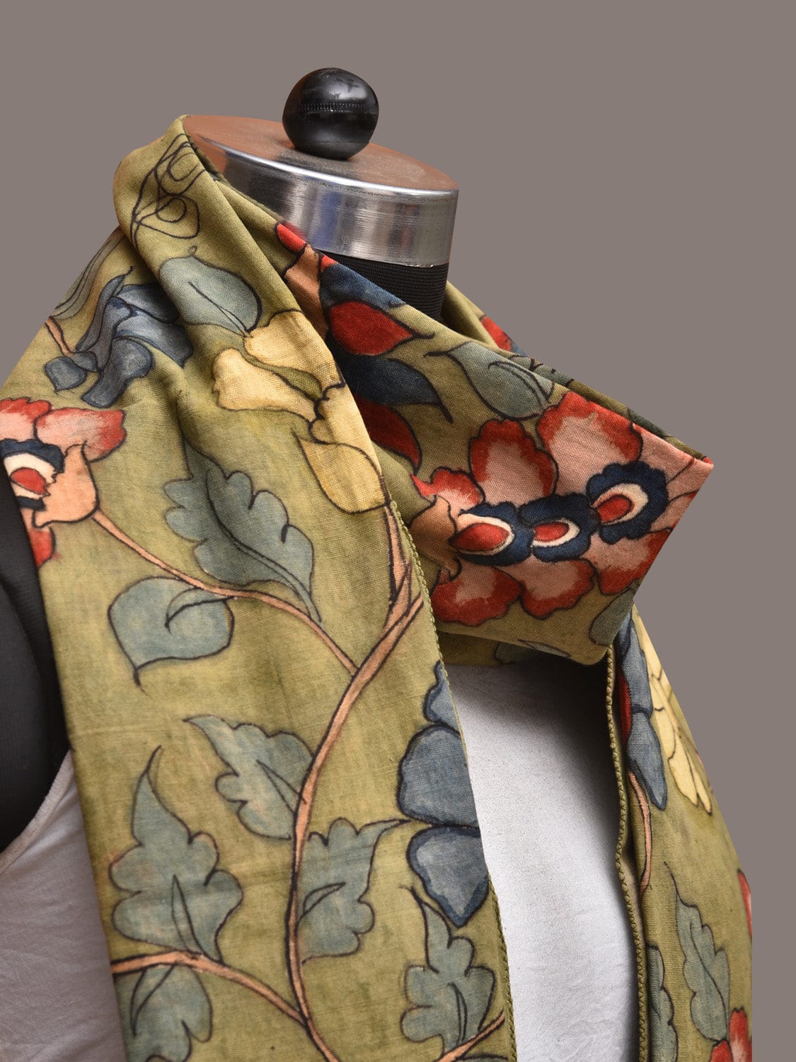 Green Kalamkari Hand Painted Cotton Stole with Floral Design ds3522