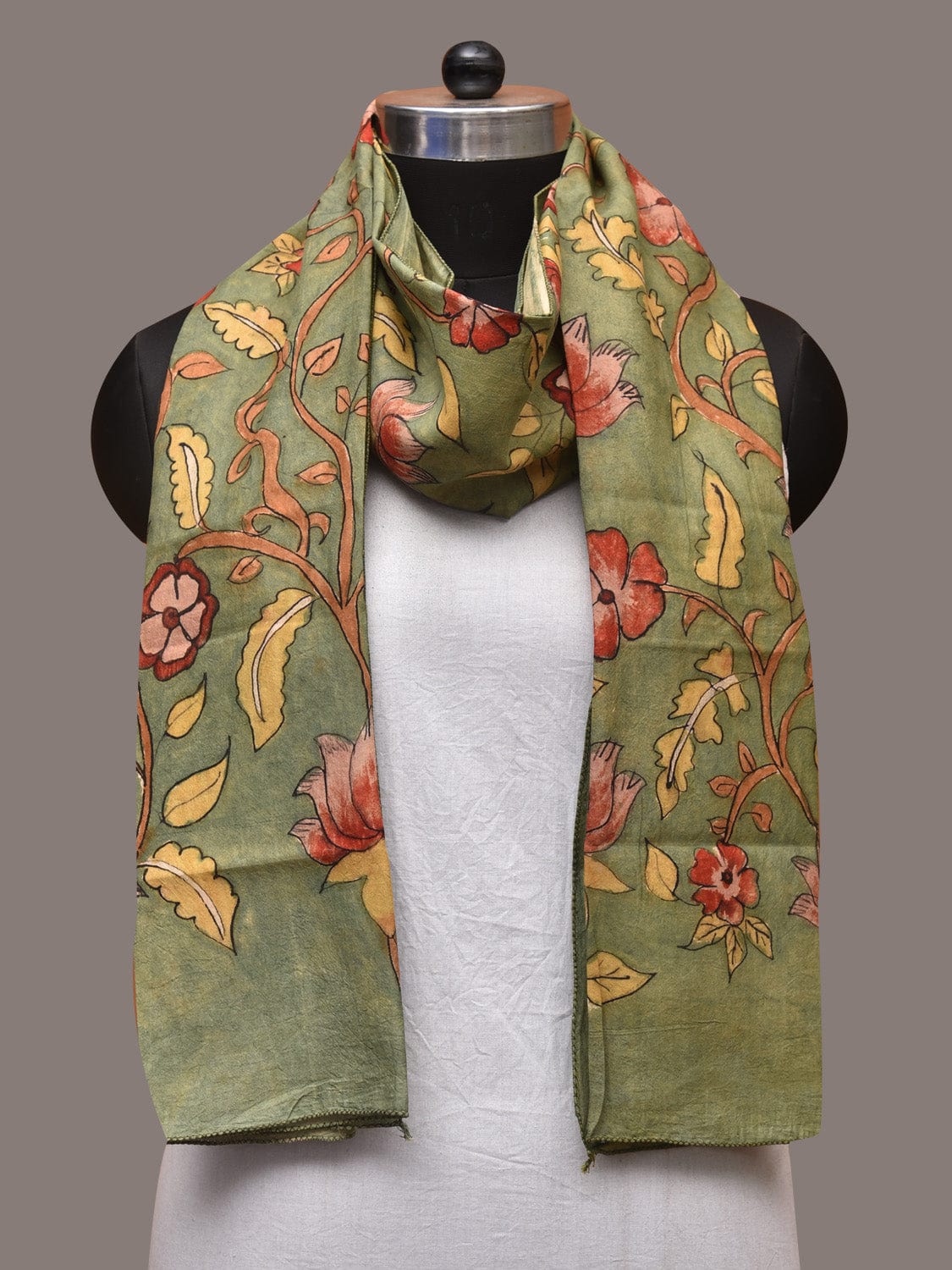 Green Kalamkari Hand Painted Sico Stole with Floral Design ds3520